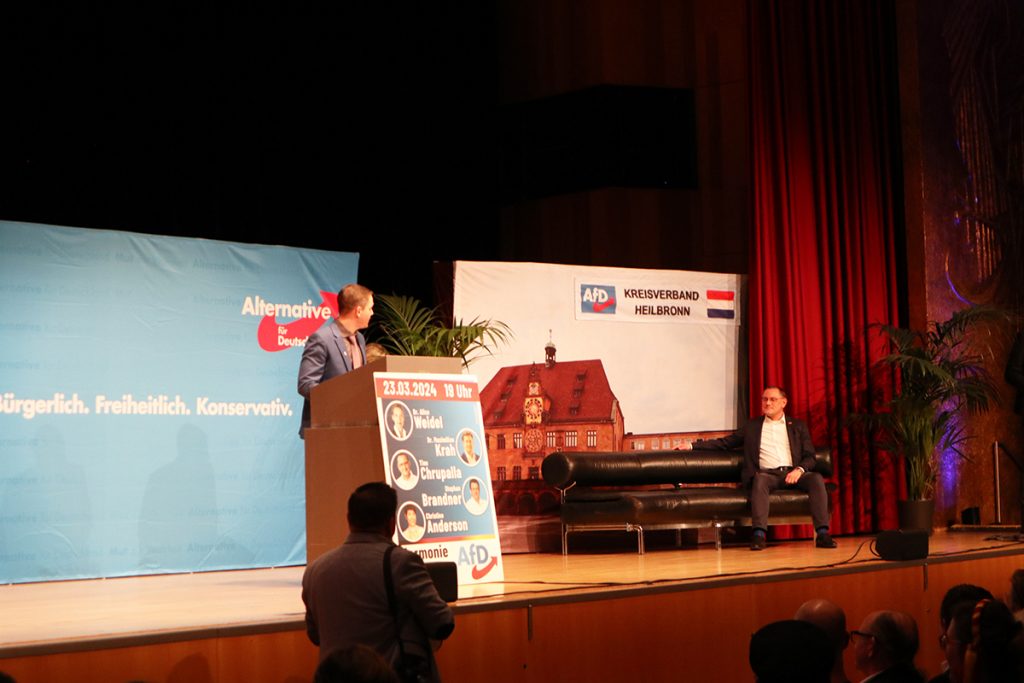 Landtagsabgeordneter und Kreisvorsitzender Dennis Klecker in der Harmonie Heilbronn mit dem Bundesvorsitzenden Tino Chrupalla